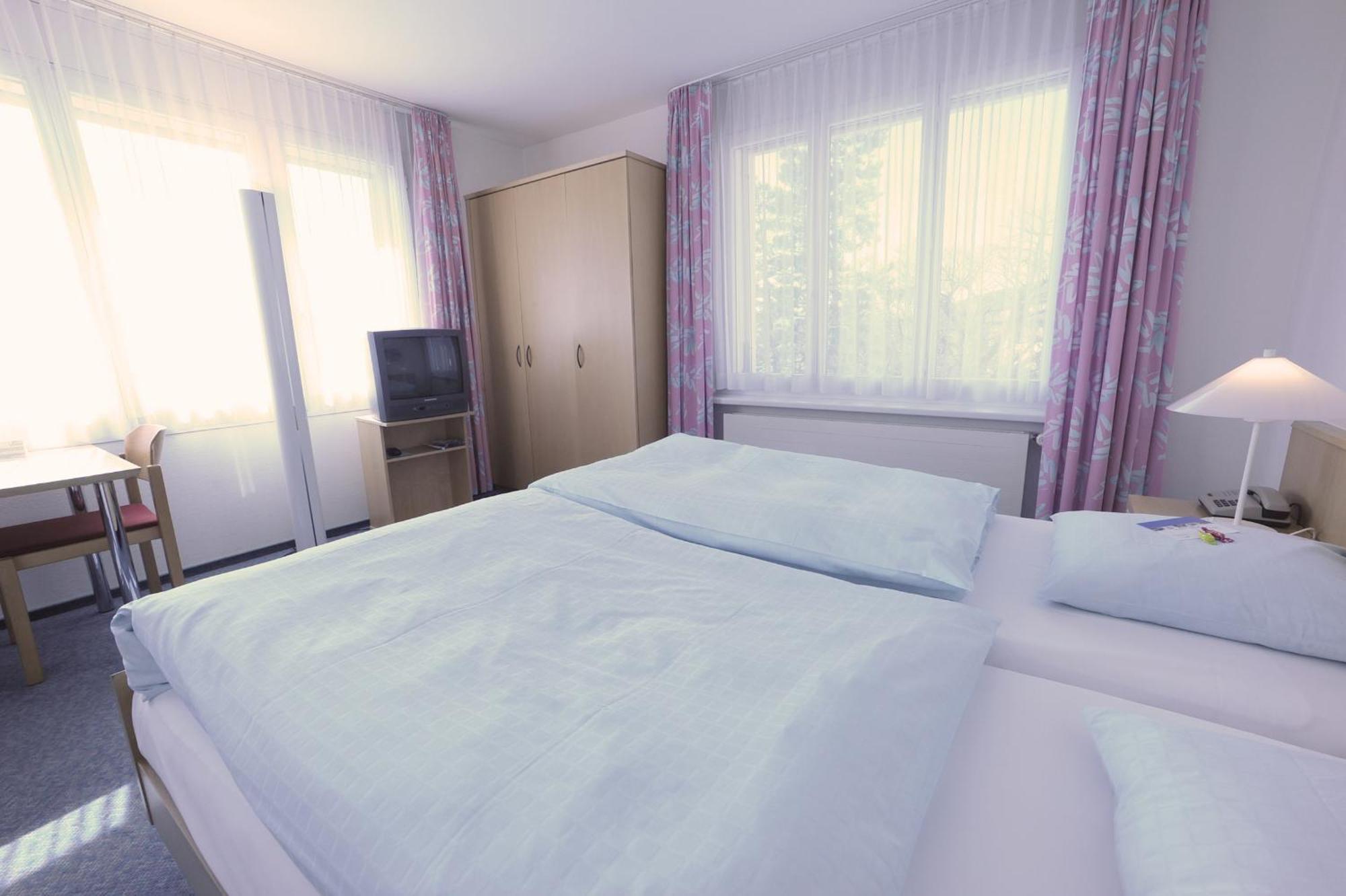 Hotel Laendli Oberägeri Δωμάτιο φωτογραφία